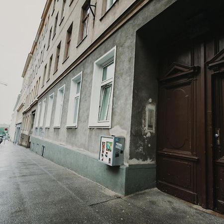 Zeus Design Apartments Sweet Home Vienna Exterior photo