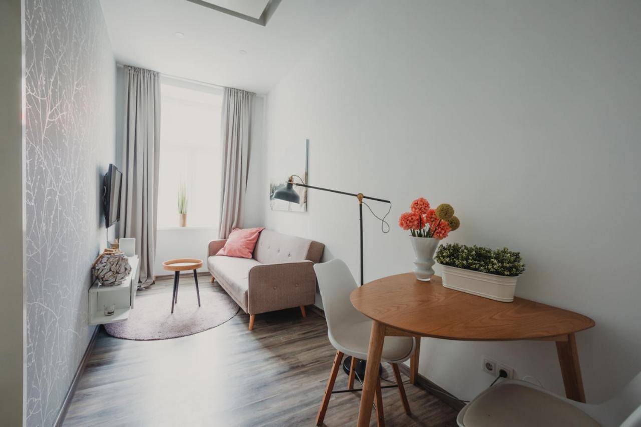 Zeus Design Apartments Sweet Home Vienna Exterior photo